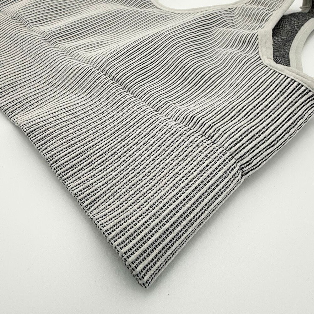 Size 3/4 Good American Seamless Ribbed Scoop Neck Sports Bra, Black and White No - Picture 3 of 14